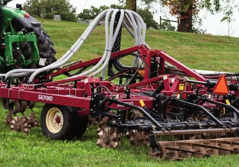 Bolt distribution kit on tiller